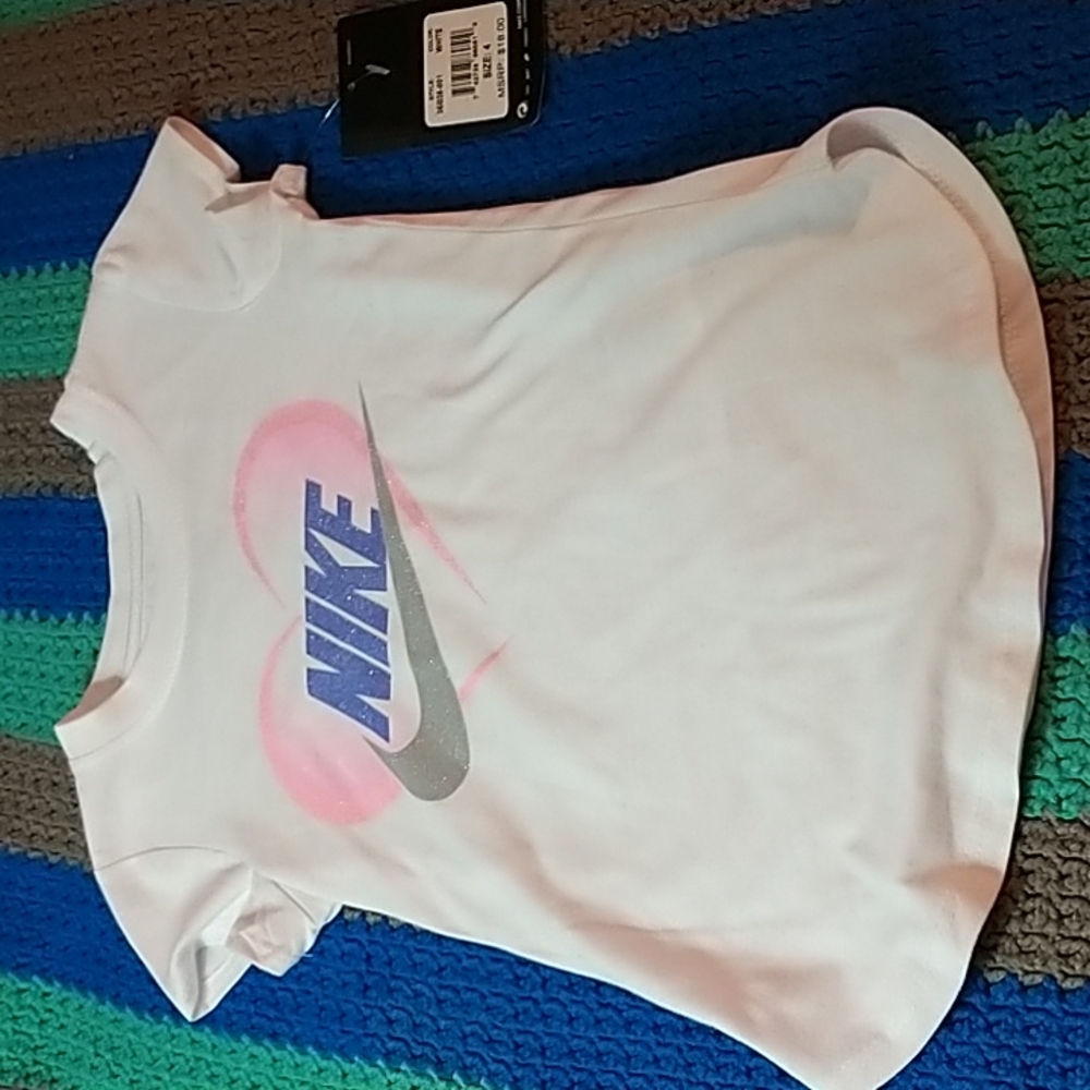 Nike tshirt